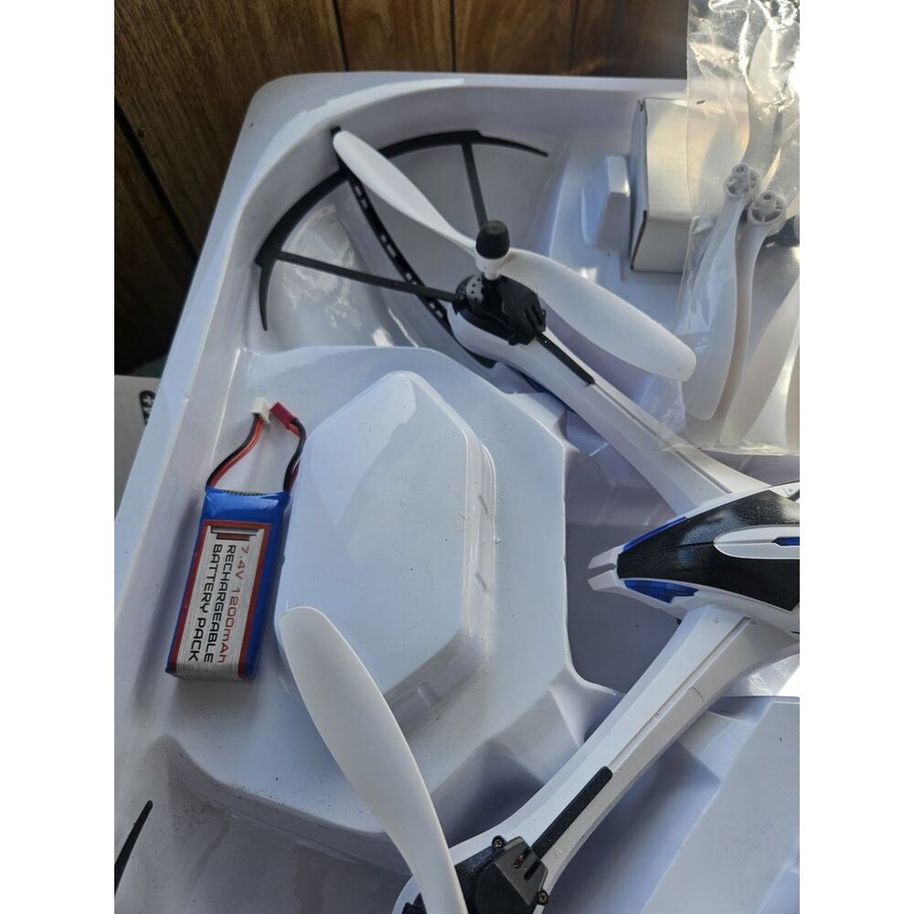 World Tech Toy Prowler Camera RC Drone 720p Photo/Video Camera White 3 Speed - Picture 7 of 11